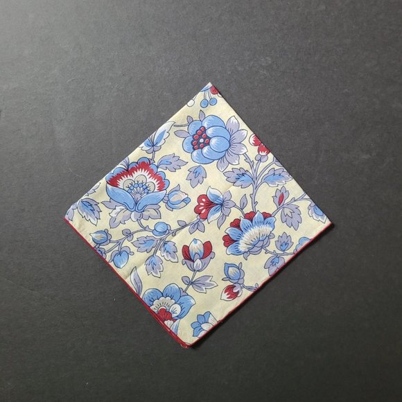 Blue Floral Napkins, Set of 5, Not Used - Picture 2 of 5